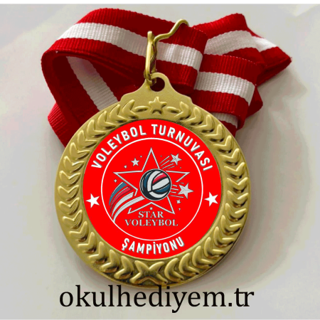 Altın renkli turnuva madalyası ve kurdele